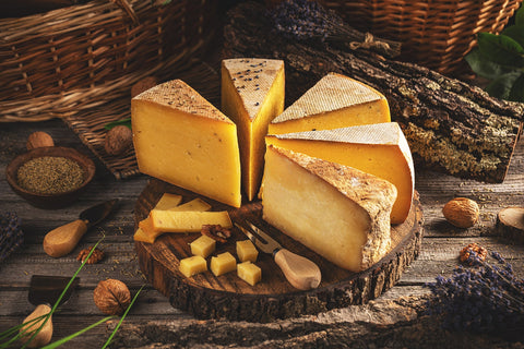 Welcher Hartkäse hält die Bergtour aus?